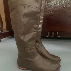 Colin Stewart beige boots